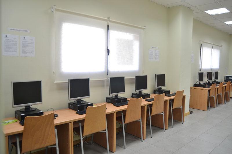 Ordenadores Centro Juvenil y Telecentro de La Corredoria del Ayuntamiento de Oviedo